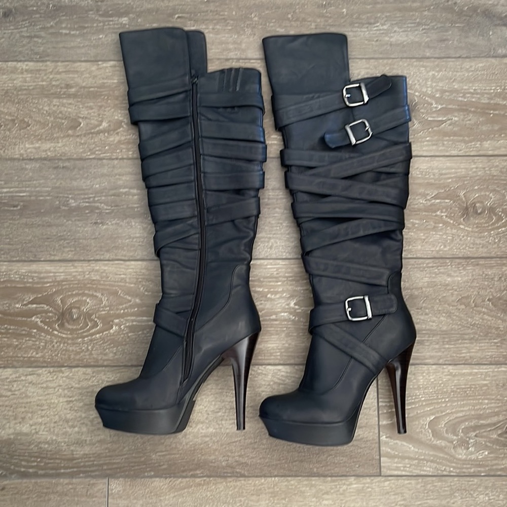 Size 9 Codia knee high leather heels